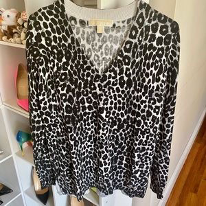 Michael Kors V neck leopard sweater